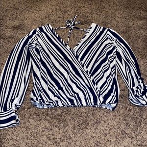 A shirt to wear for dinner